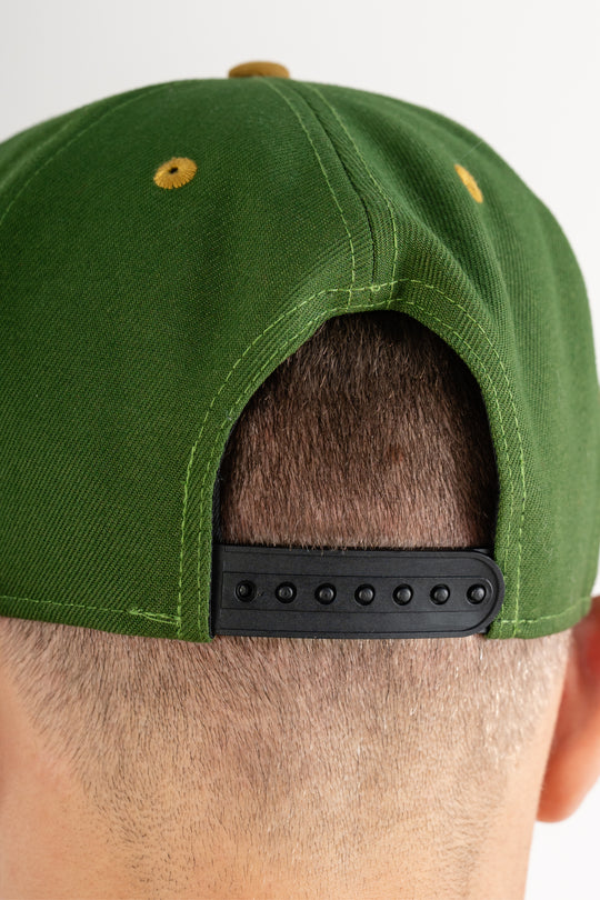9FIFTY Rifle Grn, Gold w/Shield Snap Flat Brim | Adult